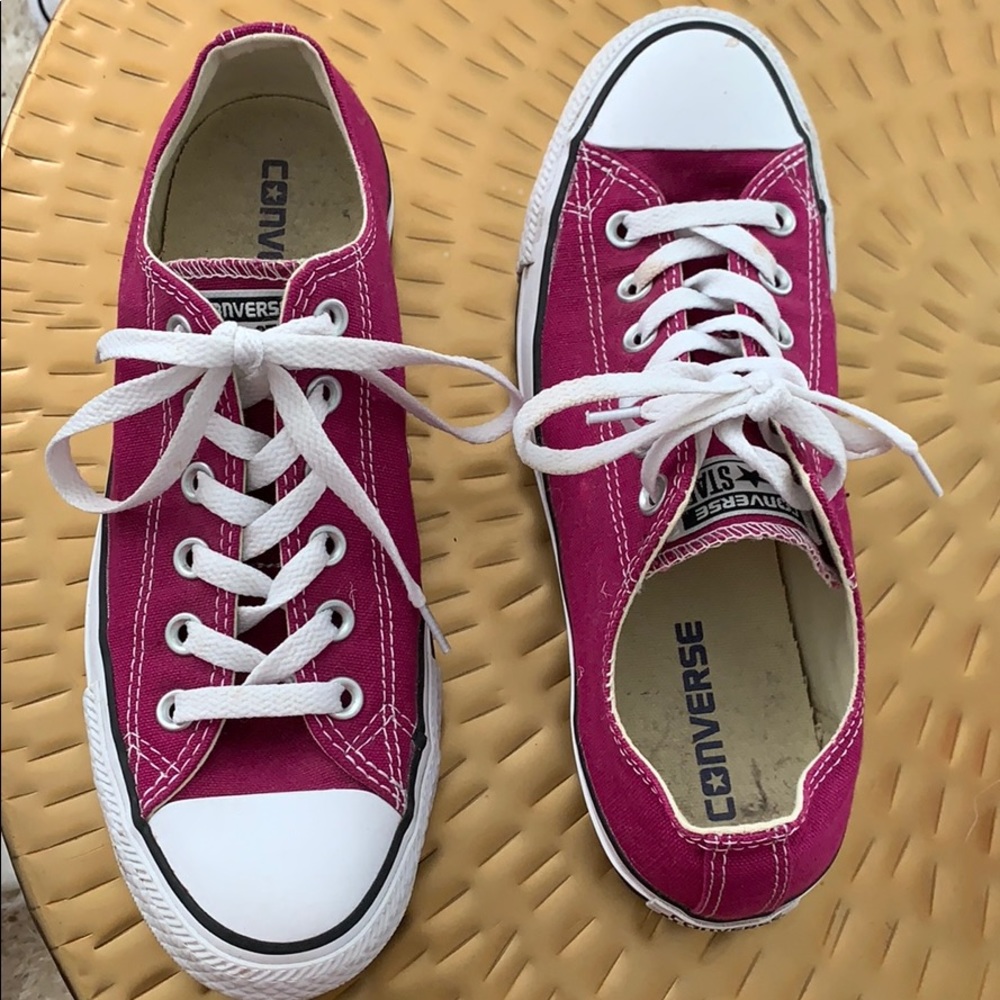 Pink converse